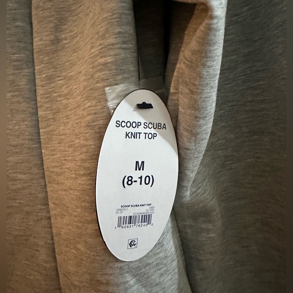 NWT Scoop Light Gray Sculpted Scuba Top Size 8/10 - Picture 6 of 6